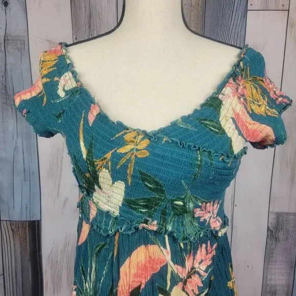 Patrons Off Peace Smocked Off Shoulder Dress Green Floral Size Medium - Picture 2 of 8